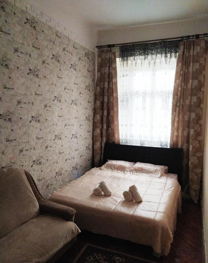 לבוב Apartment On Rynok Square מראה חיצוני תמונה